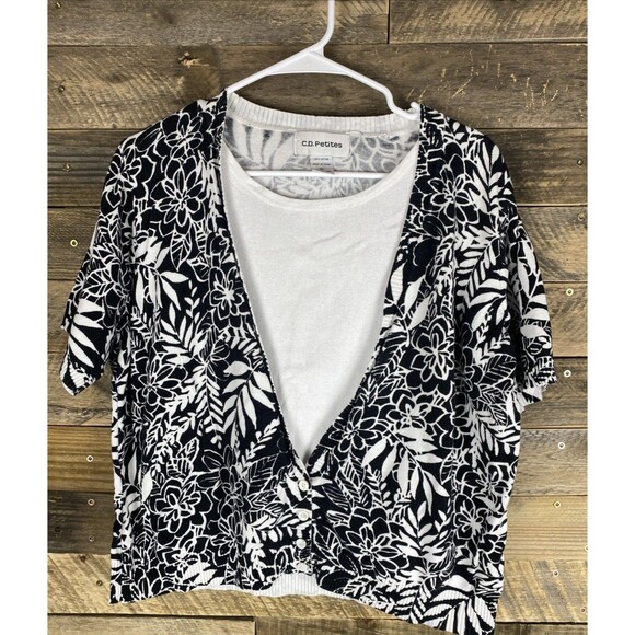 C.D. Petites Women's Sz XL Black & White Layered Floral Short Sleeve Sweater Top - Picture 1 of 10